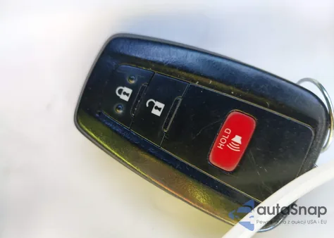 2021 Toyota Rav4 Xle из США, поврежденный, VIN 2T3W1RFV1MW111950